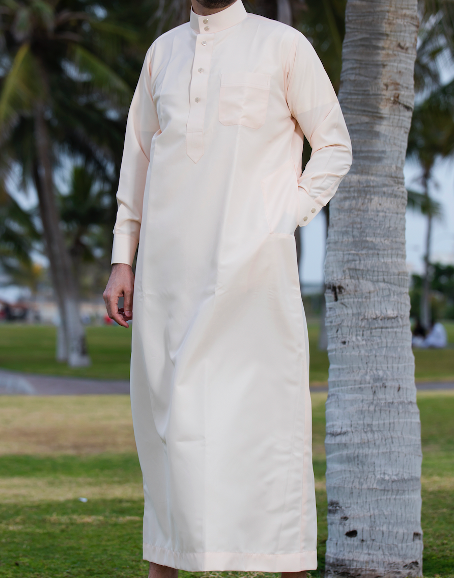 Cream Saudi Qamis