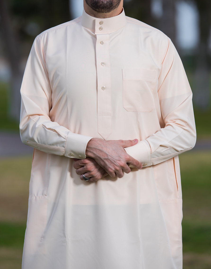 Cream Saudi Qamis