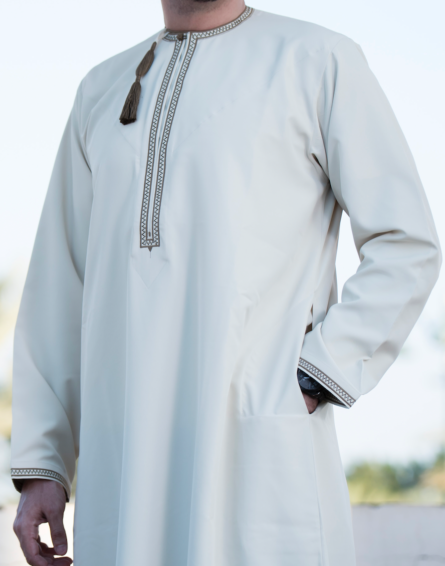Fakhama Omani Dishdasha