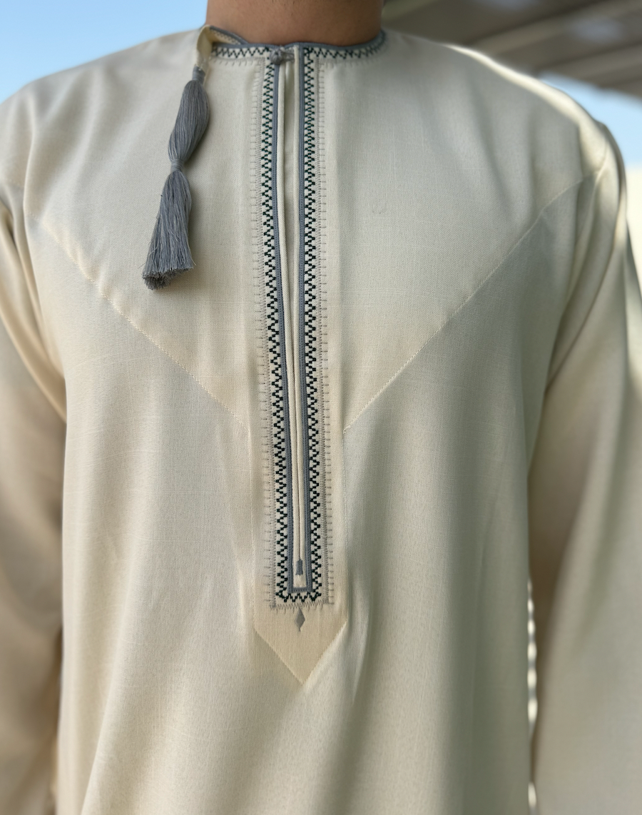 Majd Omani Dishdasha