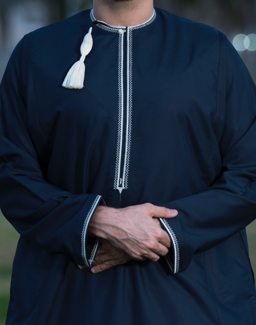 Dishdasha Omanais Tashkil Design 