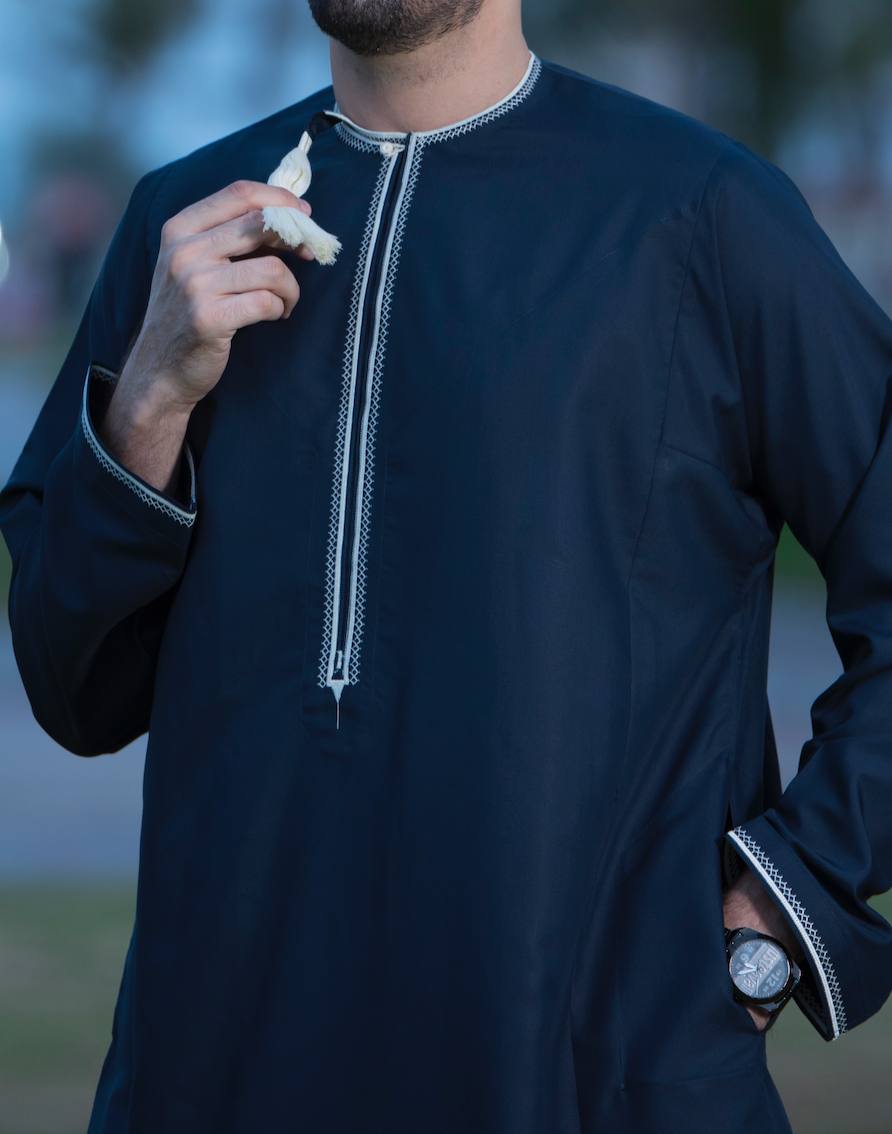 Dishdasha Omanais Tashkil Design 