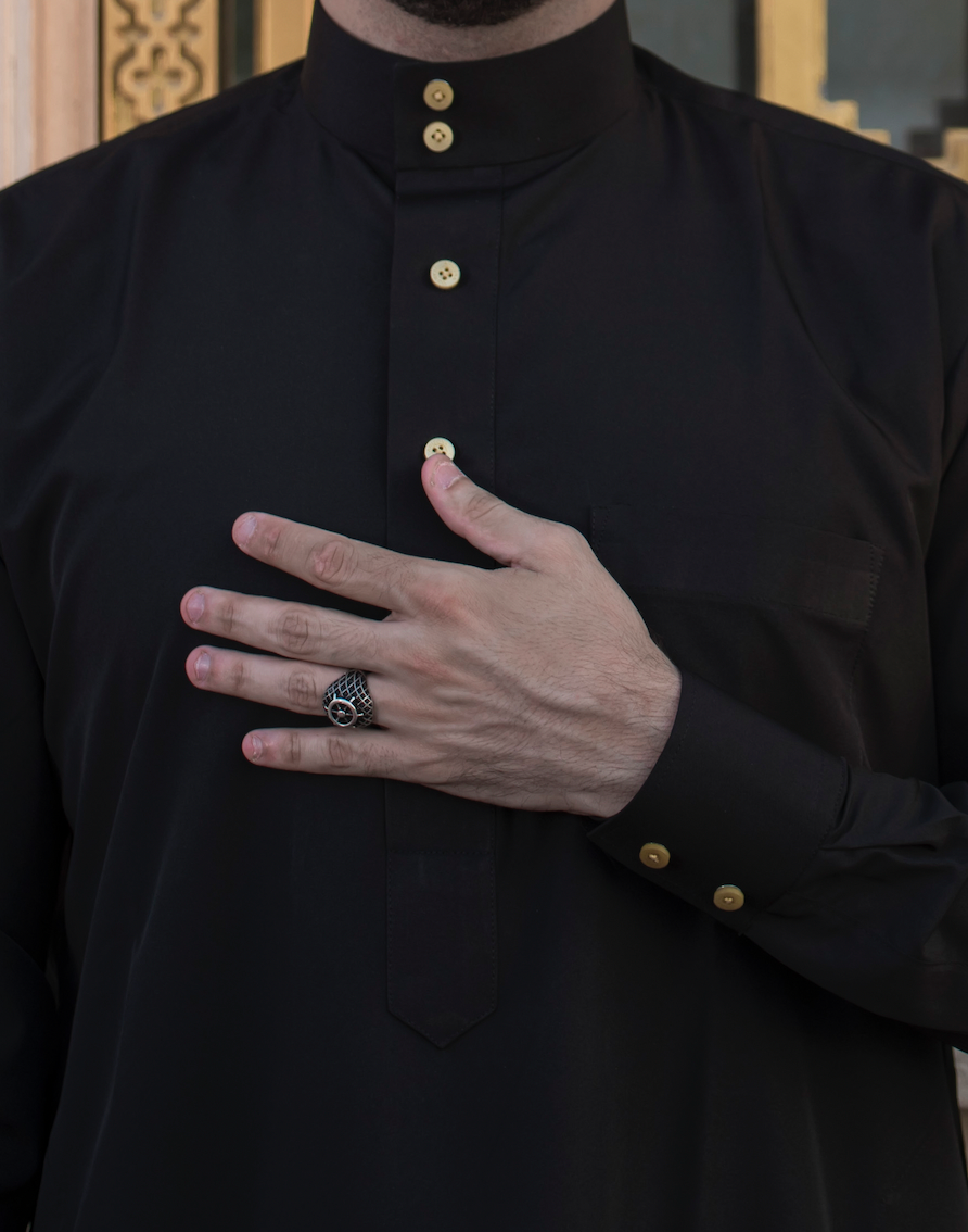 Golden Black Diamond Saudi Qamis